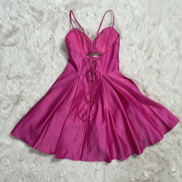 BLONDIE NITES Pink Cutout-Detail Satin A-Line Dress Size 1 NWT - Picture 8 of 11